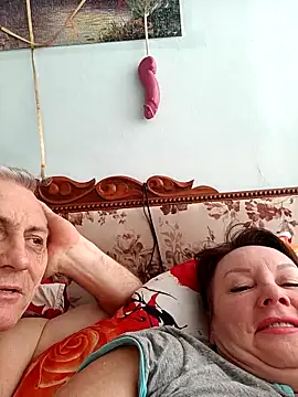  lady red  online show from 11, 3, 2025