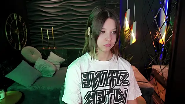 ElizaMild online show from 9, 1, 2025