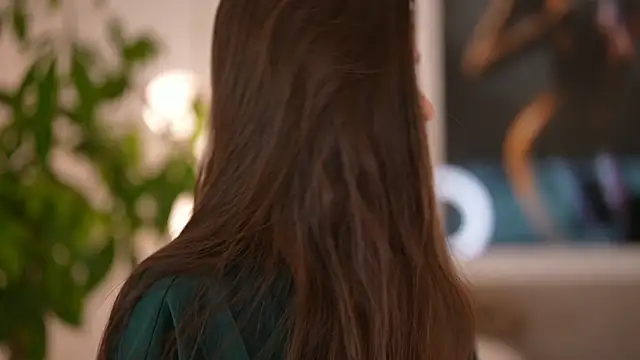 DoviaClaire online show from 26, 9, 2025