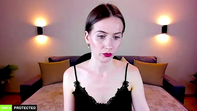 TheWoman   online show from 19, 9, 2025