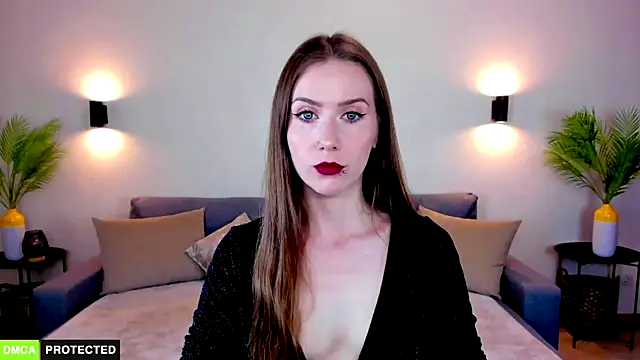 TheWoman   online show from 7, 7, 2026