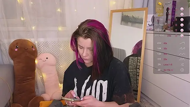 Mira Falls online show from 21, 1, 2025