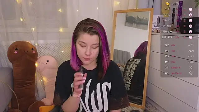 Mira Falls online show from 21, 1, 2025