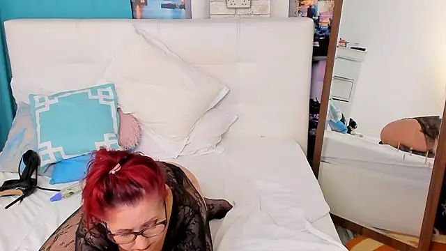IvyHotFoxy online show from 30, 1, 2025