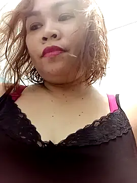 XXLorie 02 online show from 24, 11, 2025