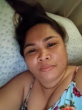 XXLorie 02 online show from 8, 4, 2026