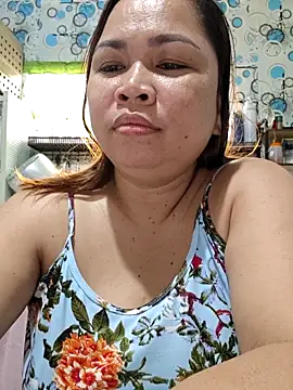 Snapshot of XXLorie_02 chatting on 16, 6, 2026 XXLorie 02 online show from 16, 6, 2026