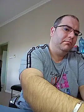 Andrew1900529 online show from 28, 1, 2025