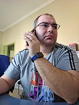 Andrew1900529 online show from 7, 2, 2025