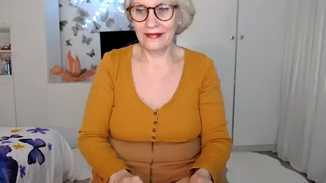 Ghertrude52 online show from 28, 2, 2025