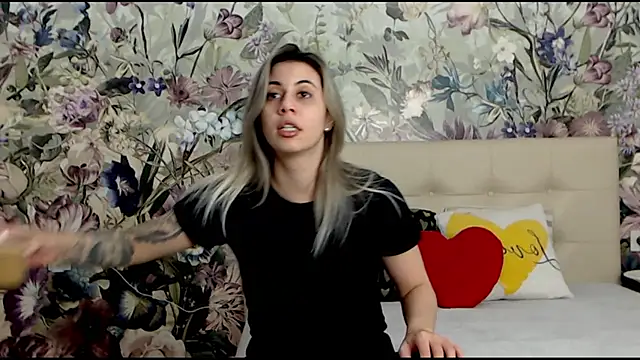 RoseDiamond06 online show from 11, 2, 2025