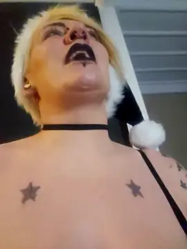 PinkTheHawk online show from 17, 12, 2025