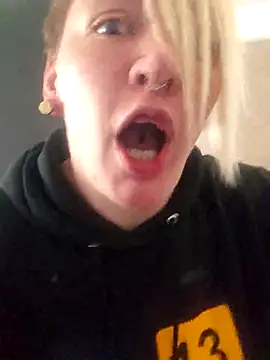 PinkTheHawk online show from 21, 2, 2026