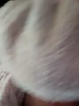 PinkTheHawk online show from 12, 4, 2026