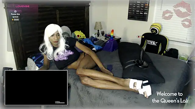 QueenofWhiteIce online show from 21, 1, 2025