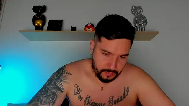 camilo restrepo21 online show from 24, 2, 2025