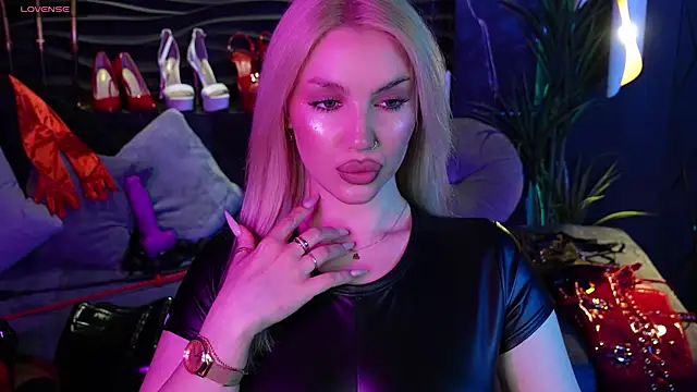 MistressDarsy online show from 19, 3, 2025