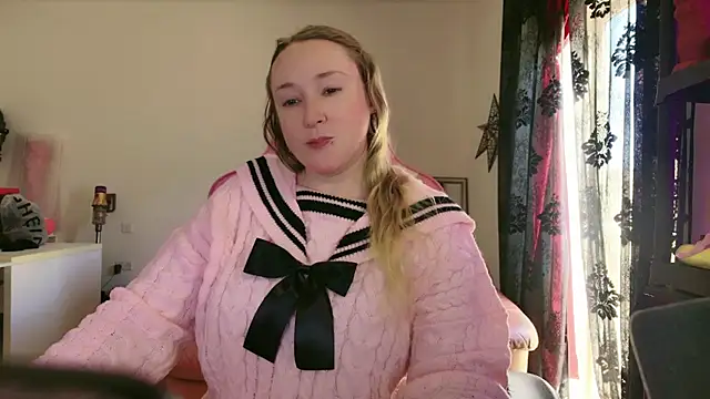 kisicaxx online show from 4, 2, 2025