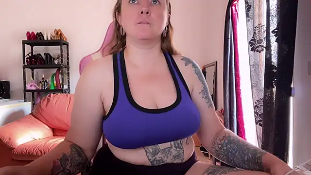 kisicaxx online show from 18, 9, 2025