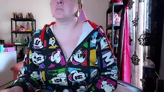 kisicaxx online show from 23, 3, 2026