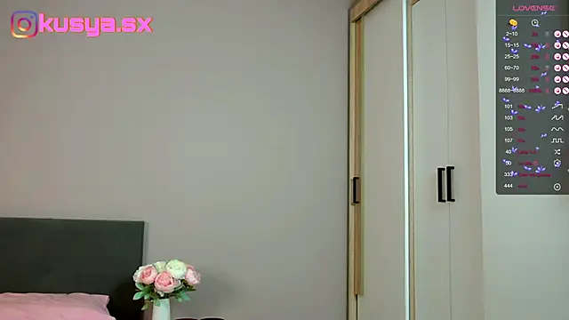 Snapshot of KusyaSex chatting on 18, 12, 2024 KusyaSex online show from 18, 12, 2024