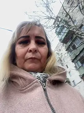 Irina2909xh online show from 11, 3, 2025