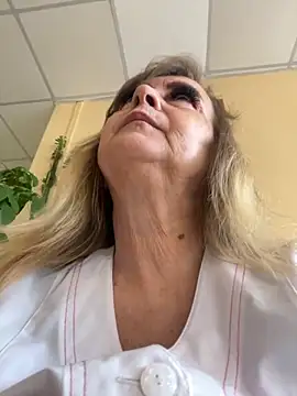 Irina2909xh online show from 18, 9, 2025