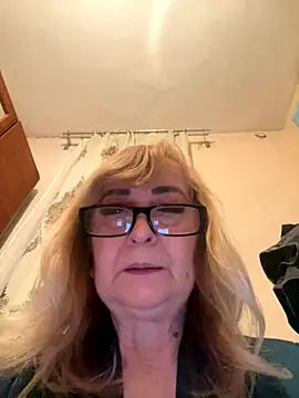 Irina2909xh online show from 2, 11, 2025