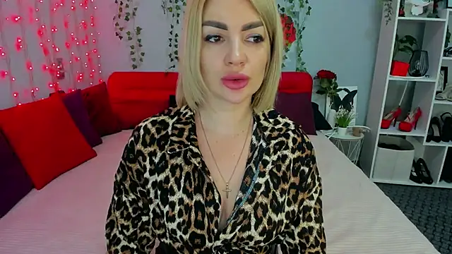 LunaBellucci online show from 18, 1, 2026