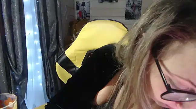 RubiLakros online show from 22, 1, 2025