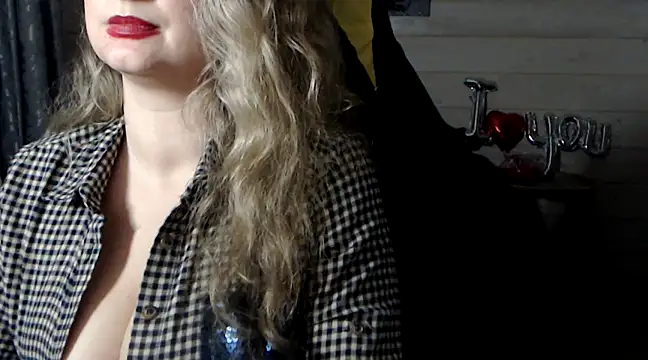 RubiLakros online show from 3, 3, 2025