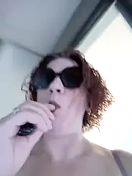 jennylovence online show from 15, 9, 2025