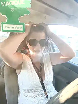 jennylovence online show from 18, 9, 2025