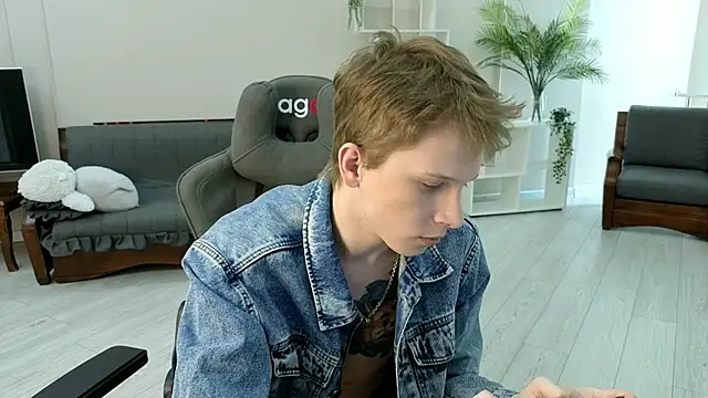 arlekincrop online show from 19, 12, 2025