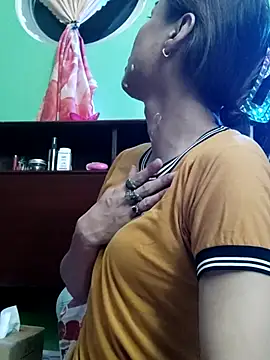 QueenSoreal online show from 29, 10, 2025