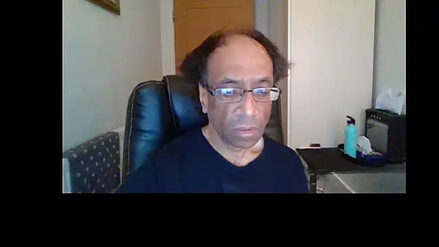 Snapshot of rauncher1 chatting on 13, 6, 2026 rauncher1 online show from 13, 6, 2026
