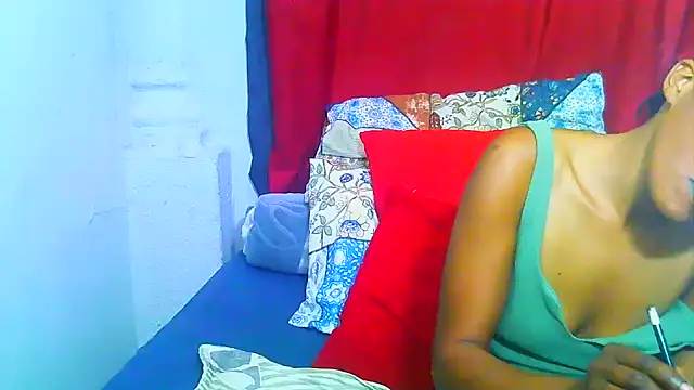 Snapshot of freaky_naughty chatting on 25, 2, 2026 freaky naughty online show from 25, 2, 2026