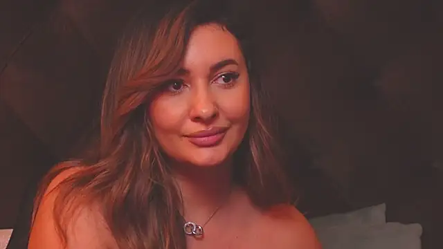 Snapshot of YaaraCollins chatting on 4, 1, 2025 YaaraCollins online show from 4, 1, 2025