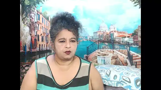 Snapshot of indianstar75 chatting on 10, 10, 2025 indianstar75 online show from 10, 10, 2025