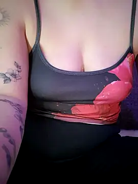 Cutegirlforyou online show from 10, 4, 2026