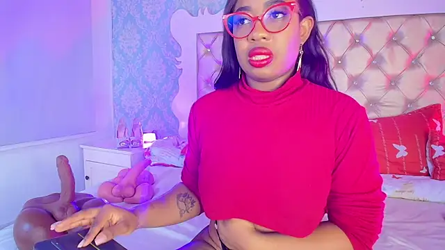 Snapshot of CaseyMoon chatting on 11, 4, 2026 CaseyMoon online show from 11, 4, 2026