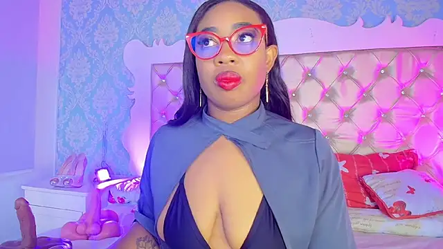 Snapshot of CaseyMoon chatting on 16, 4, 2026 CaseyMoon online show from 16, 4, 2026