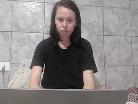 Venusluxodomme online show from 4, 12, 2025