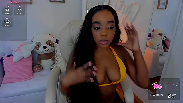 Snapshot of zobe_love chatting on 15, 1, 2025 zobe love online show from 15, 1, 2025