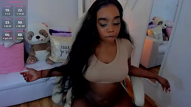 Snapshot of zobe_love chatting on 16, 1, 2025 zobe love online show from 16, 1, 2025