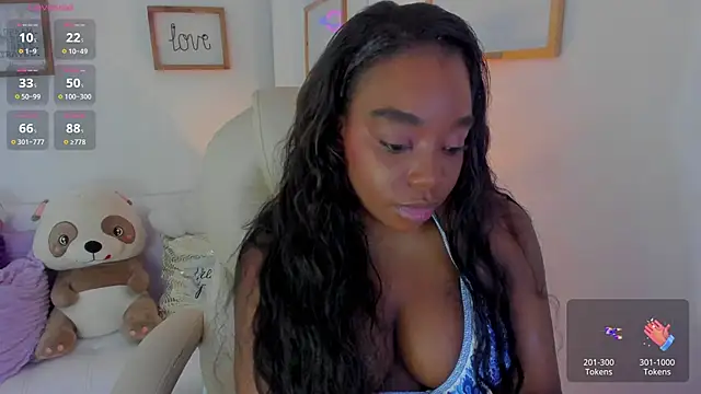 Snapshot of zobe_love chatting on 11, 5, 2026 zobe love online show from 11, 5, 2026