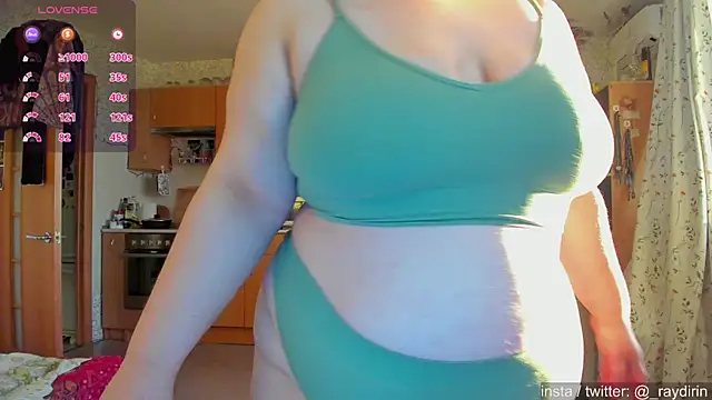 Snapshot of Raydirin chatting on 14, 12, 2025 Raydirin online show from 14, 12, 2025