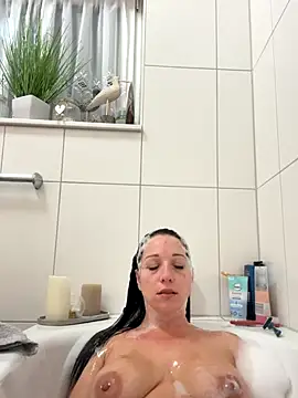 Viola Beck online show from 19, 10, 2025