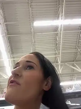 lolabunny9 online show from 11, 1, 2025