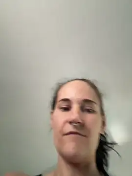 lolabunny9 online show from 16, 9, 2025